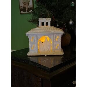 Victorian Manor Bisque Tea Light Partylite P0291 Christmas Family